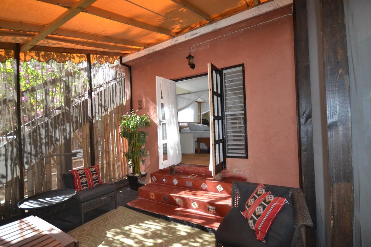 Katamah Beachfront Guesthouse Treasure Beach Dış mekan fotoğraf