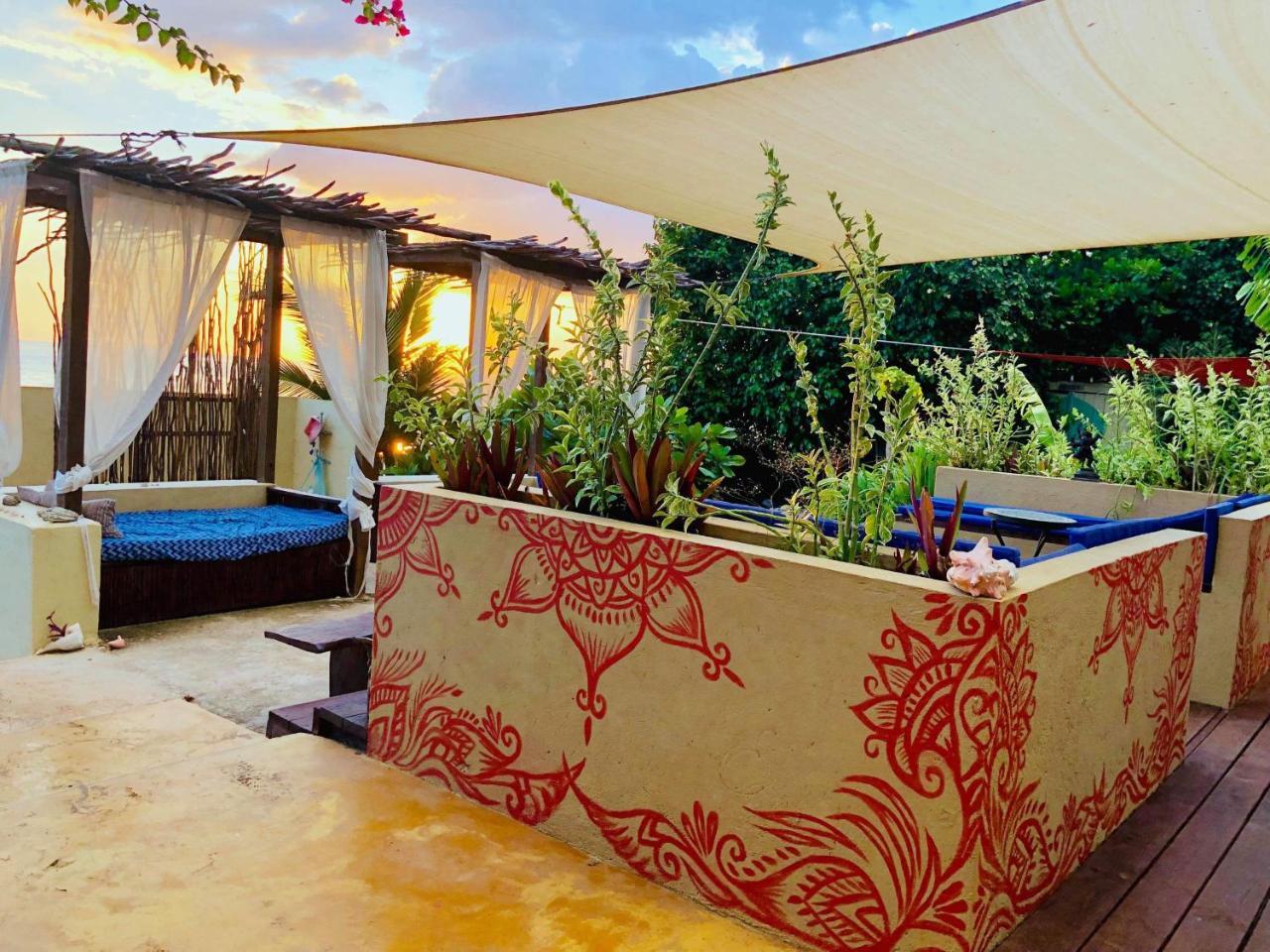 Katamah Beachfront Guesthouse Treasure Beach Dış mekan fotoğraf